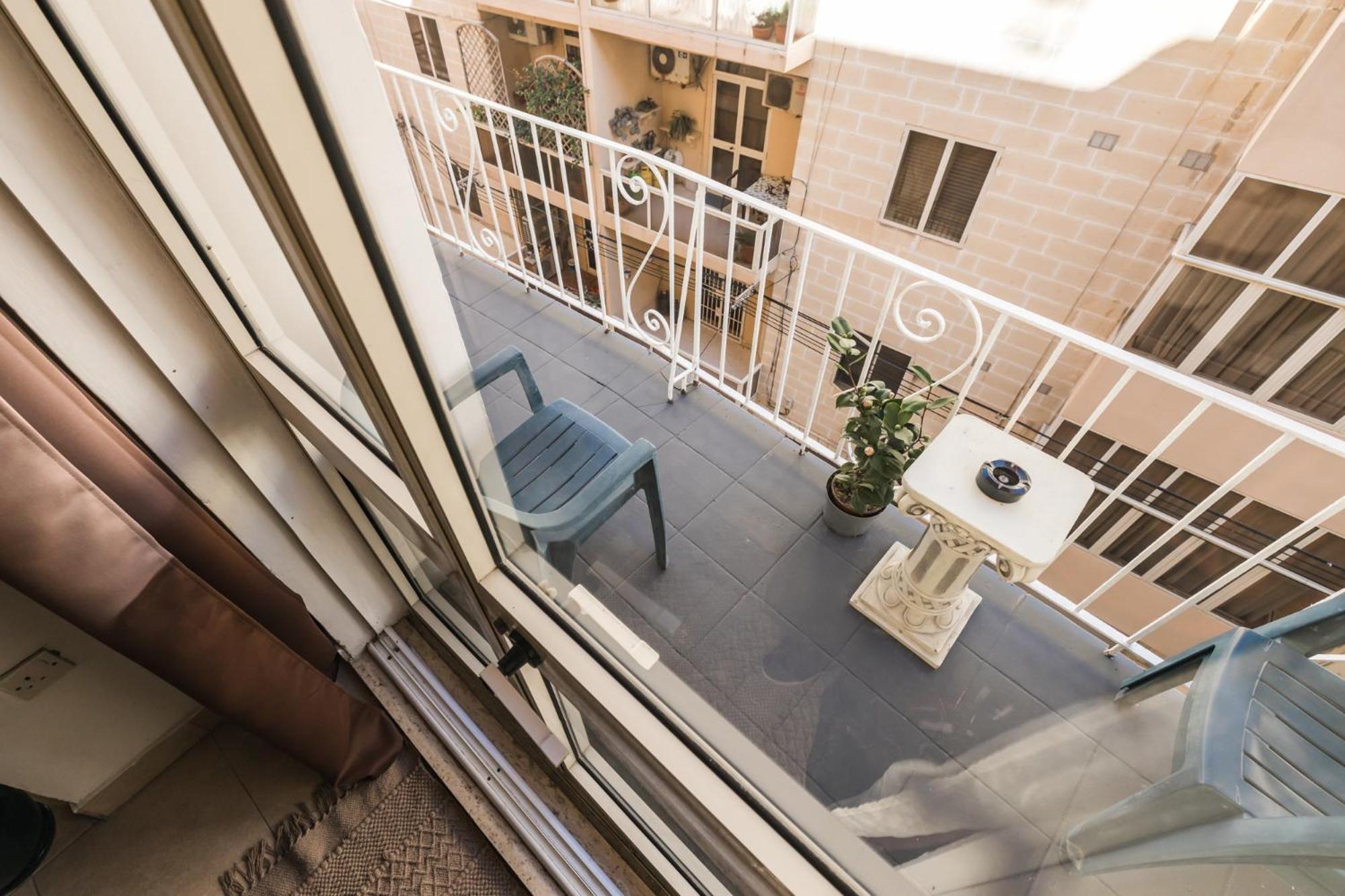 3 Bedrooms * Sliema