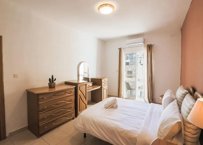 Sliema 3 Bedrooms Apartment